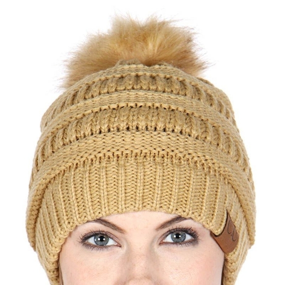 NWT C.C The‎ Original Beanie Camel faux fur pompom - Picture 1 of 4
